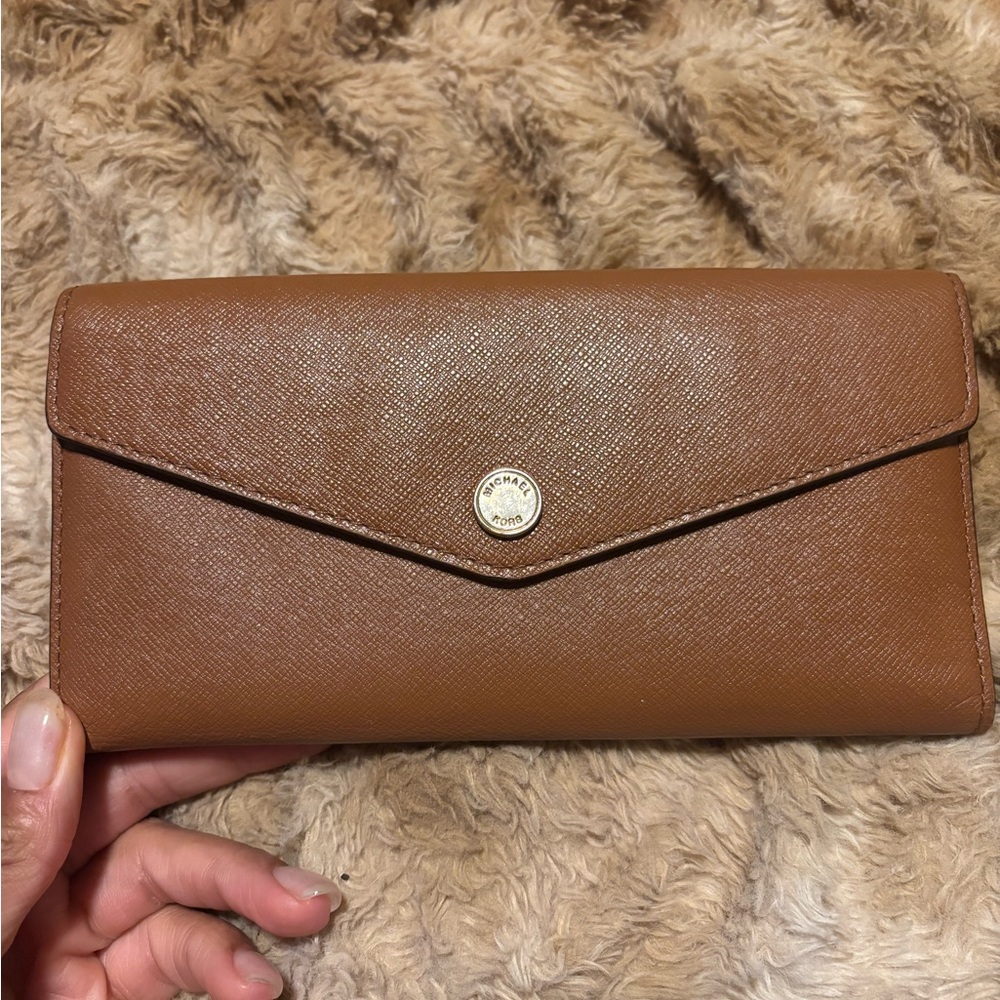 Michael Kors Wallet - Picture 7 of 10